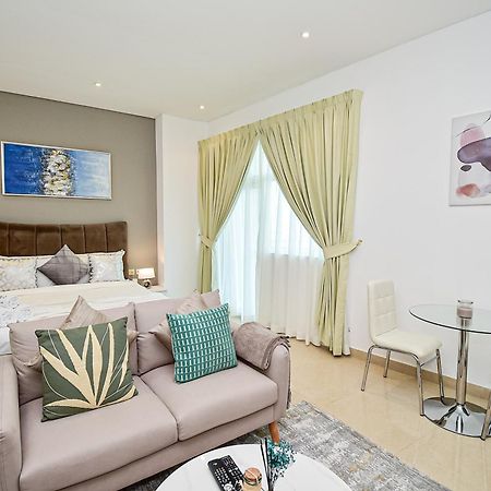 Luxury Escapes - Budget Studio With Balcony, Yacht Bay Marina Dubai Exterior photo